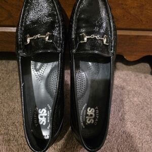 SAS Women's Shiny Black Loafers